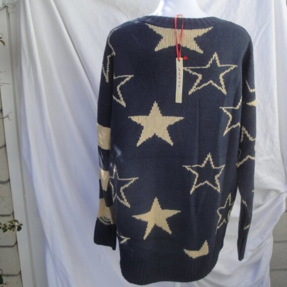 Love Camel-Gray Distressed Long Sleeve Preppy Striped Stars Sweater M/L NEW - Picture 2 of 2